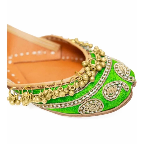 Gretchen Scott Jingle Jangle Shoes Women's 37, or 6.5. Good for costumes. - Picture 3 of 12